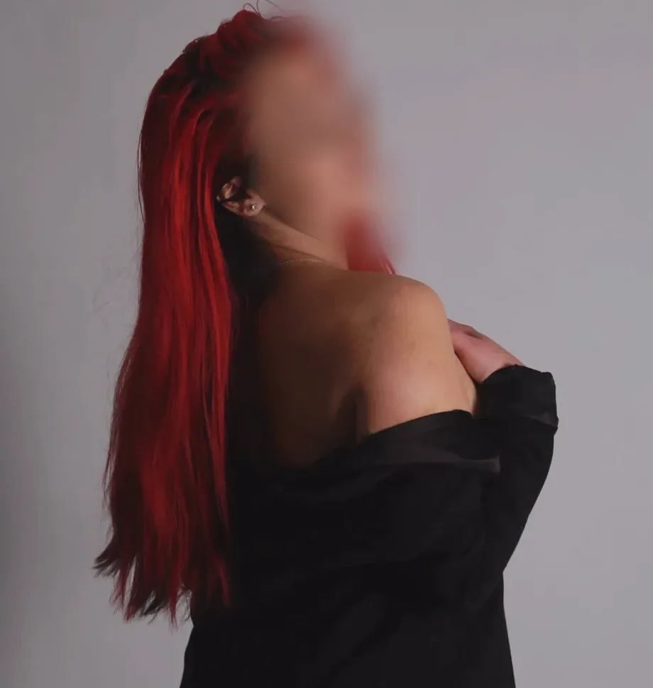 Astrid, 25
