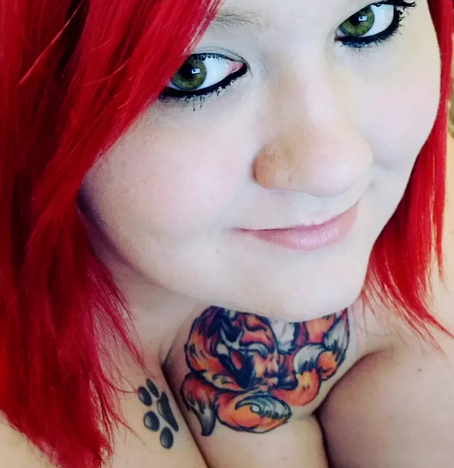 Dalia, 32