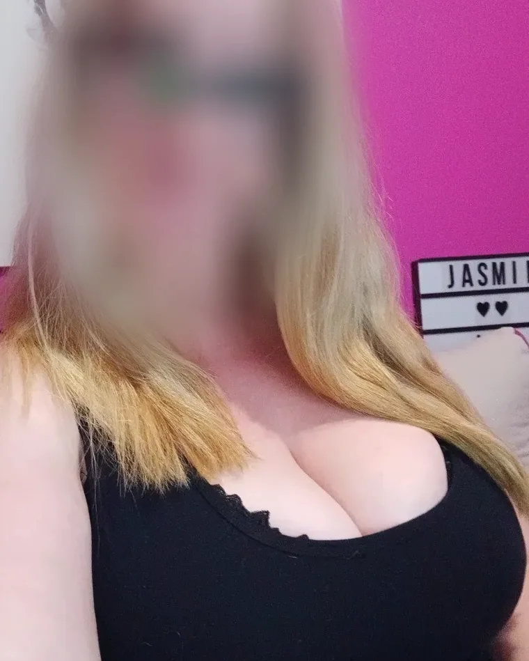 Elin, 39