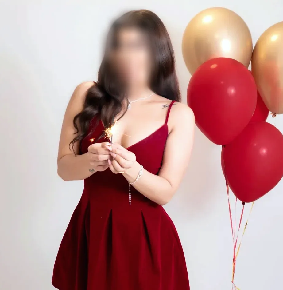 Ida, 24