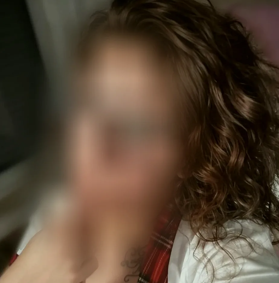 Vera, 37